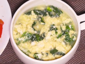 ほうれん草のたまごスープ