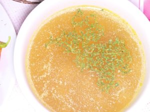 サラダ豆のコンソメスープ
