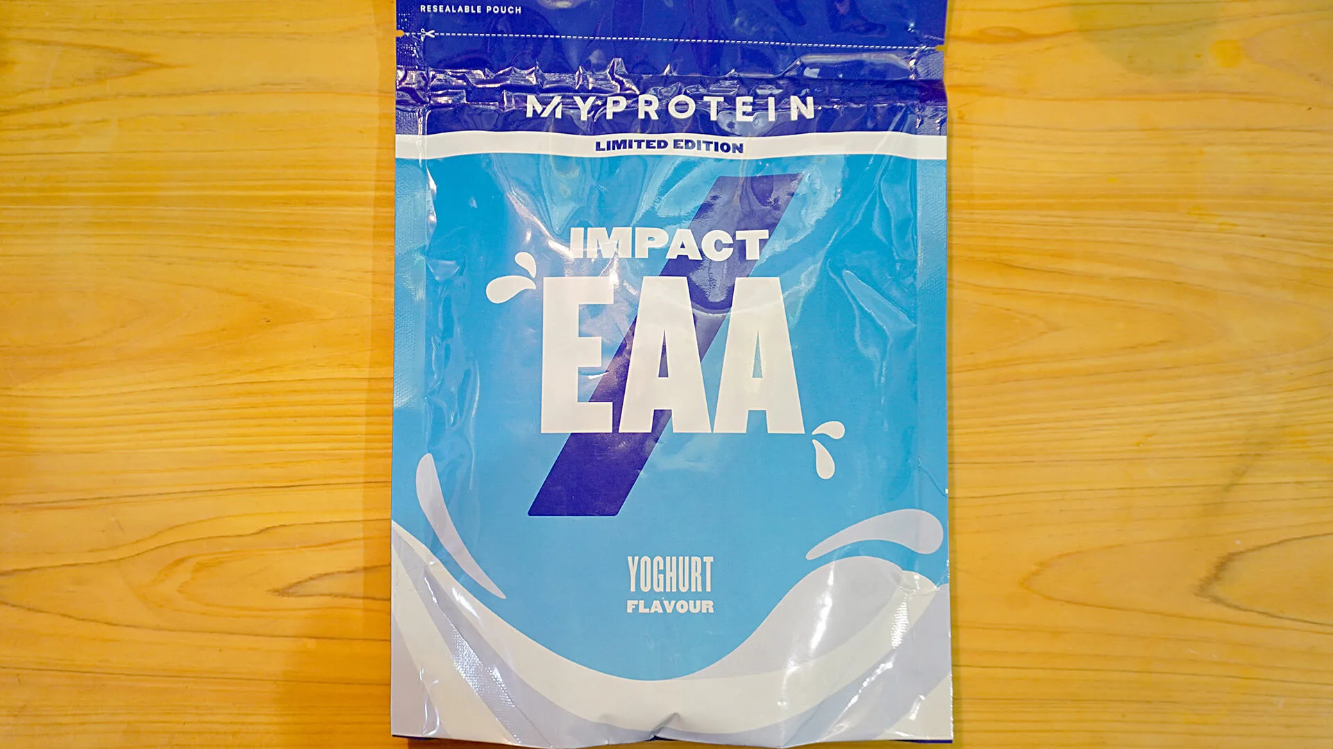 マイプロテイン EAA ヨーグルト味のパッケージ