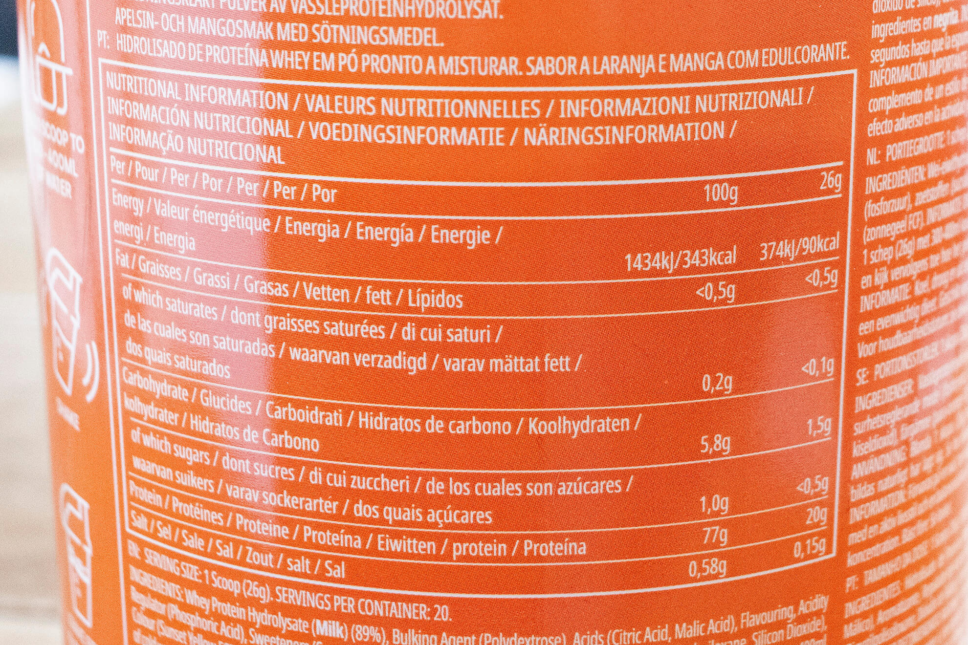 マイプロテイン クリアホエイアイソレート オレンジマンゴー味の栄養成分表示