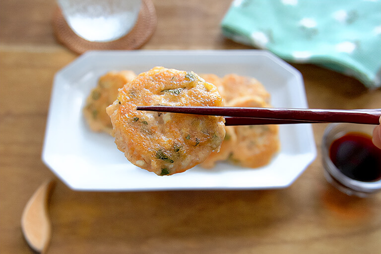 鮭と豆腐のしそ団子