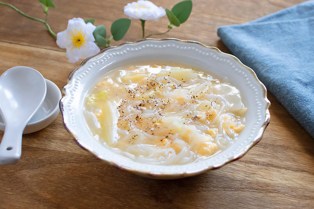 しらたきと白菜の卵スープ