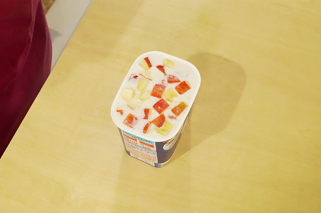 寒天液をパックに戻し入れて冷やす