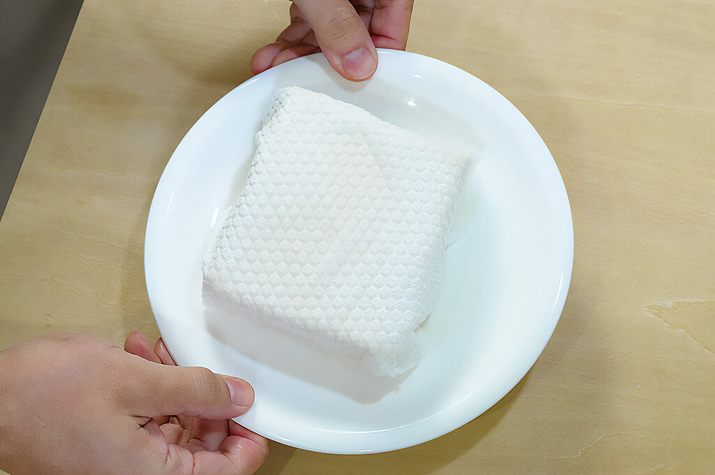 絹ごし豆腐はレンジで加熱する
