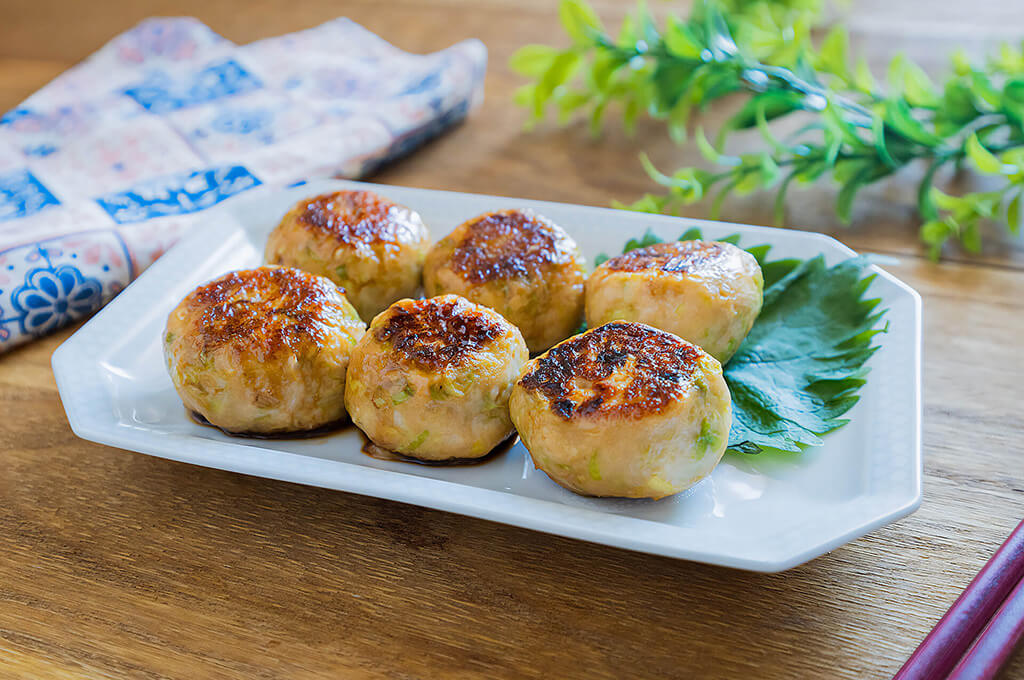 ささみとキャベツのチーズつくね