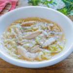 鶏むね肉とキャベツの中華スープ