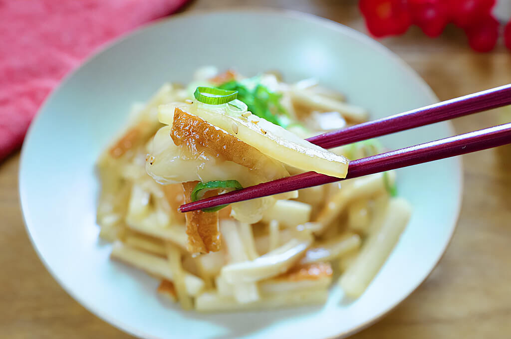 ちくわと大根の甘辛餅炒め