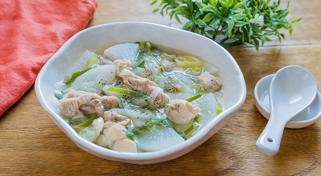 鶏と大根のねぎ塩スープ