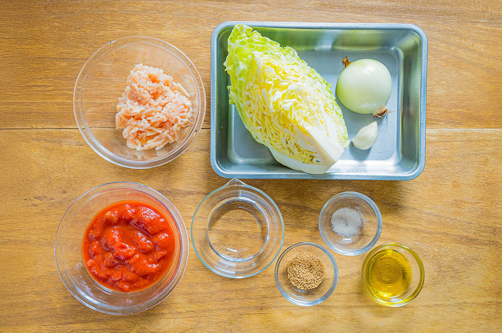 春キャベツのミートソースステーキの材料
