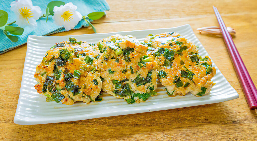 鶏むね肉と梅ニラのゴロゴロ焼き