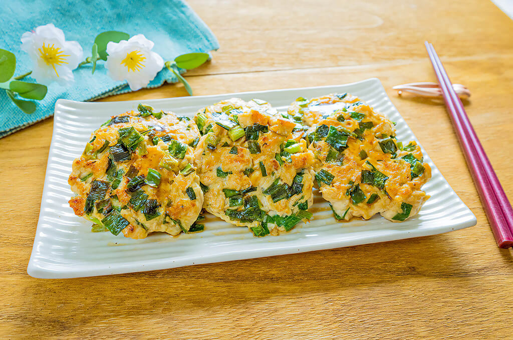 鶏むね肉と梅ニラのゴロゴロ焼き