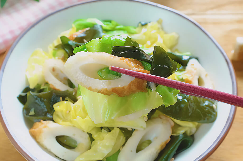 ちくわと春キャベツのポン酢和え