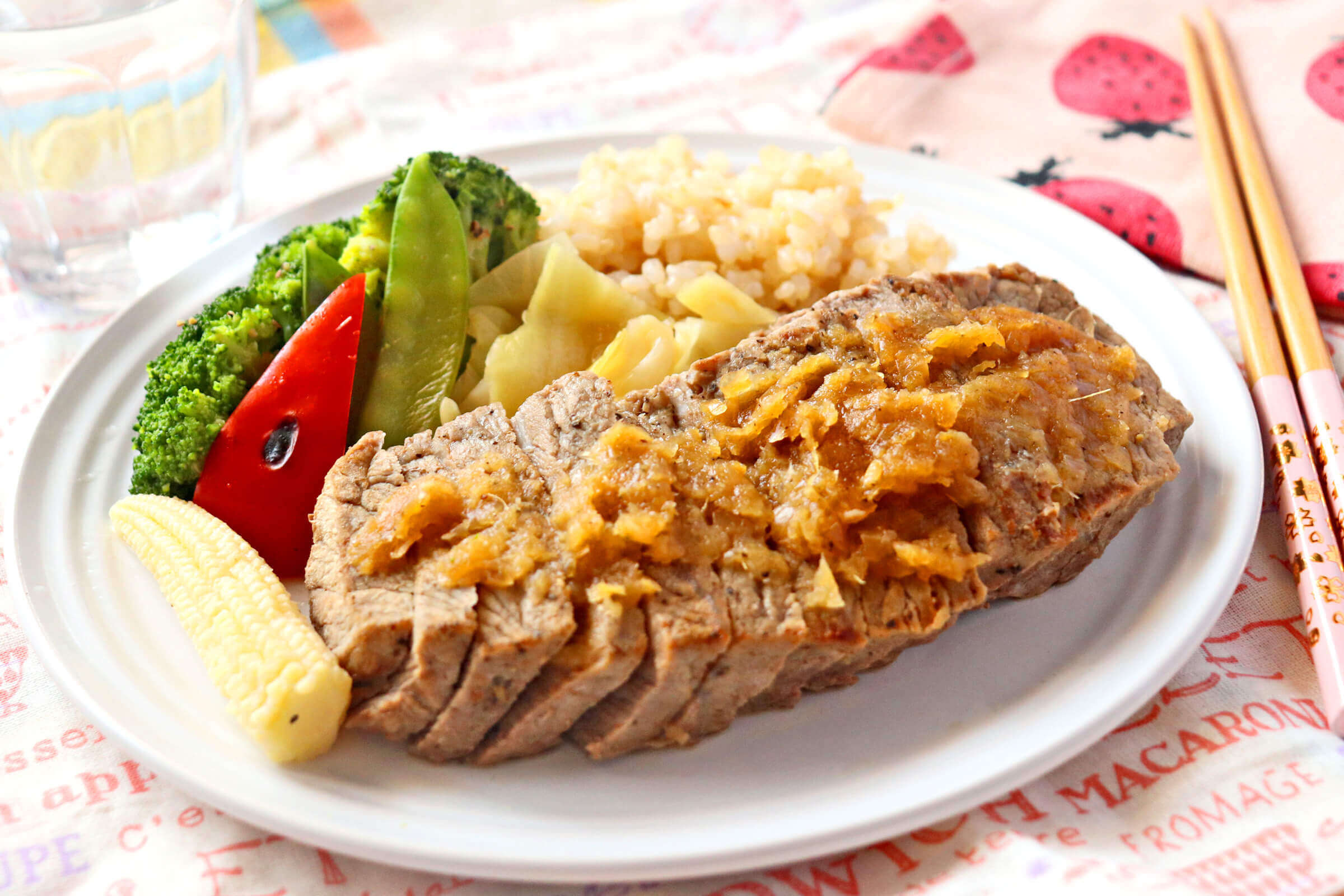 筋肉食堂DELI お弁当 牛赤身肉のステーキ（ジンジャー） 栄養成分表示