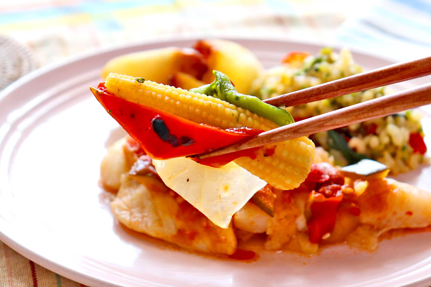 筋肉食堂DELI お弁当 白身魚の白ワイン蒸し 彩り野菜のラタトゥイユソース 焼き野菜