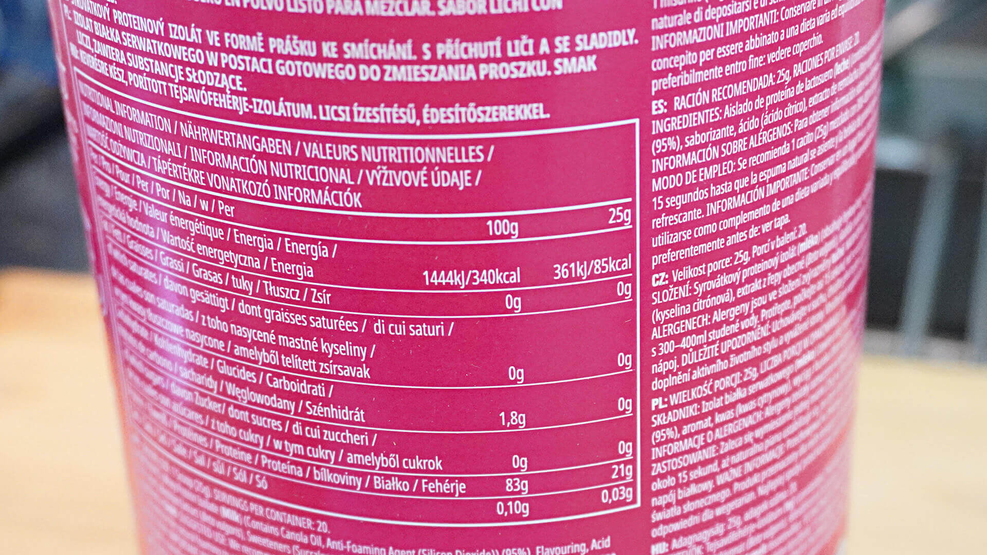 マイプロテイン クリアホエイアイソレート ライチ味の栄養成分表示