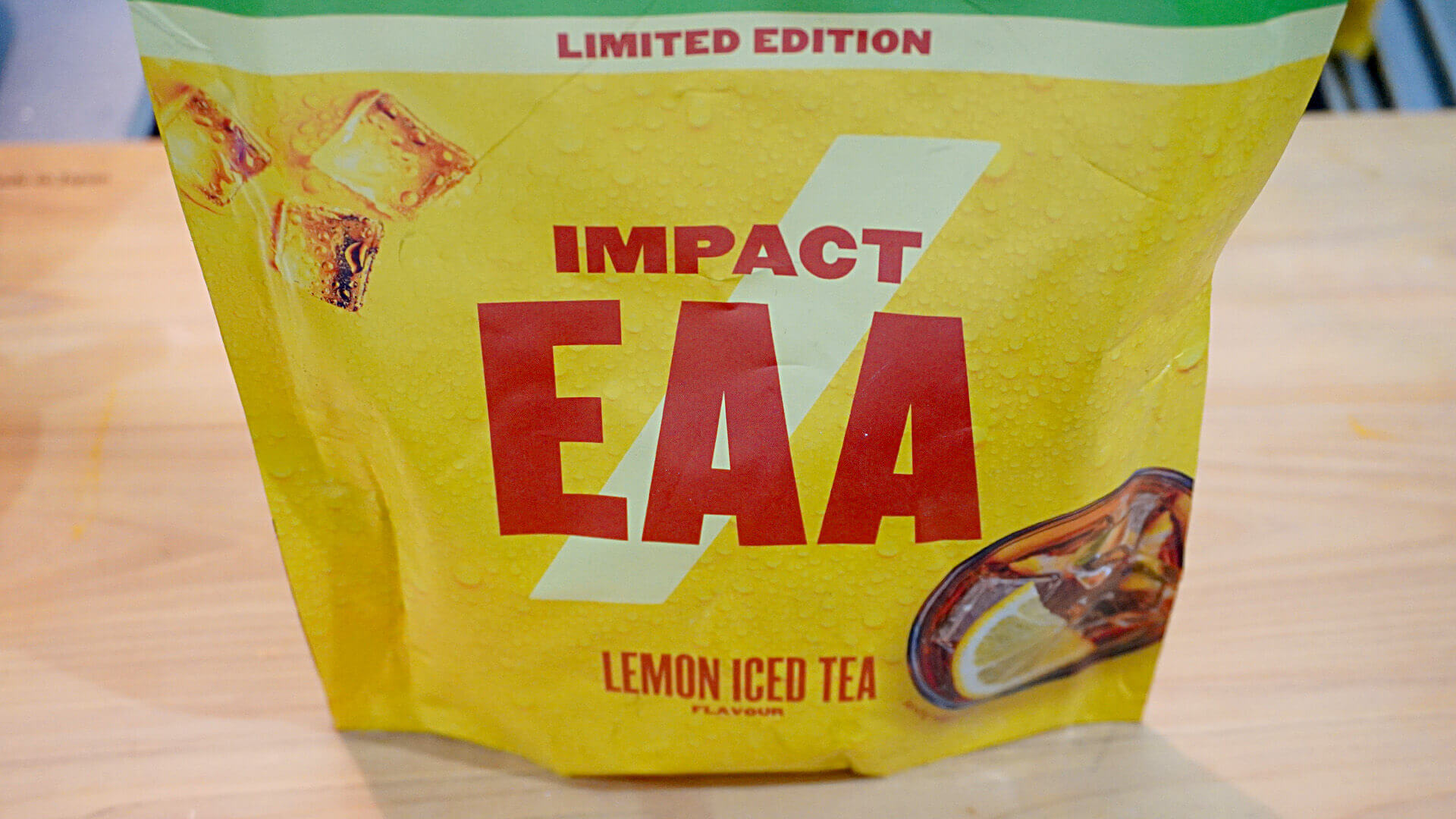 マイプロテイン EAA アイスレモンティー味のパッケージ