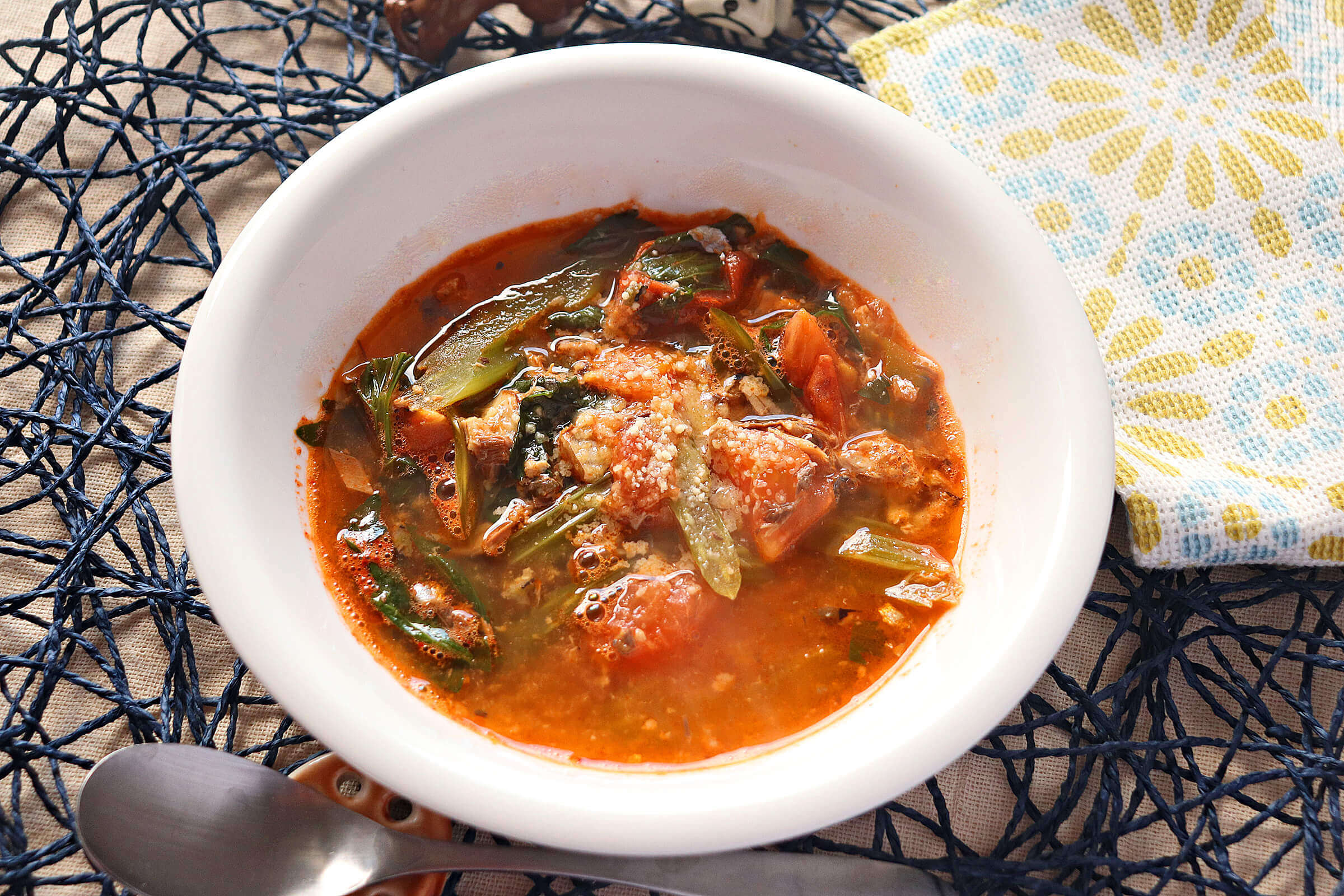 サバ缶とセロリのトマトスープ さっぱりコクうま脂肪燃焼 レシピ 作り方 筋肉料理研究家ryotaのレシピブログ
